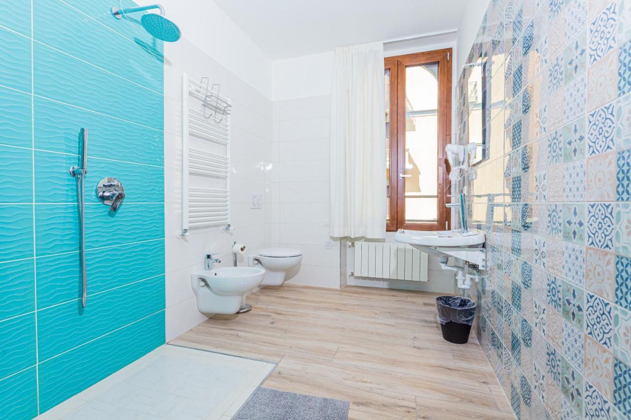 Hotel Repubblica Милано Екстериор снимка
