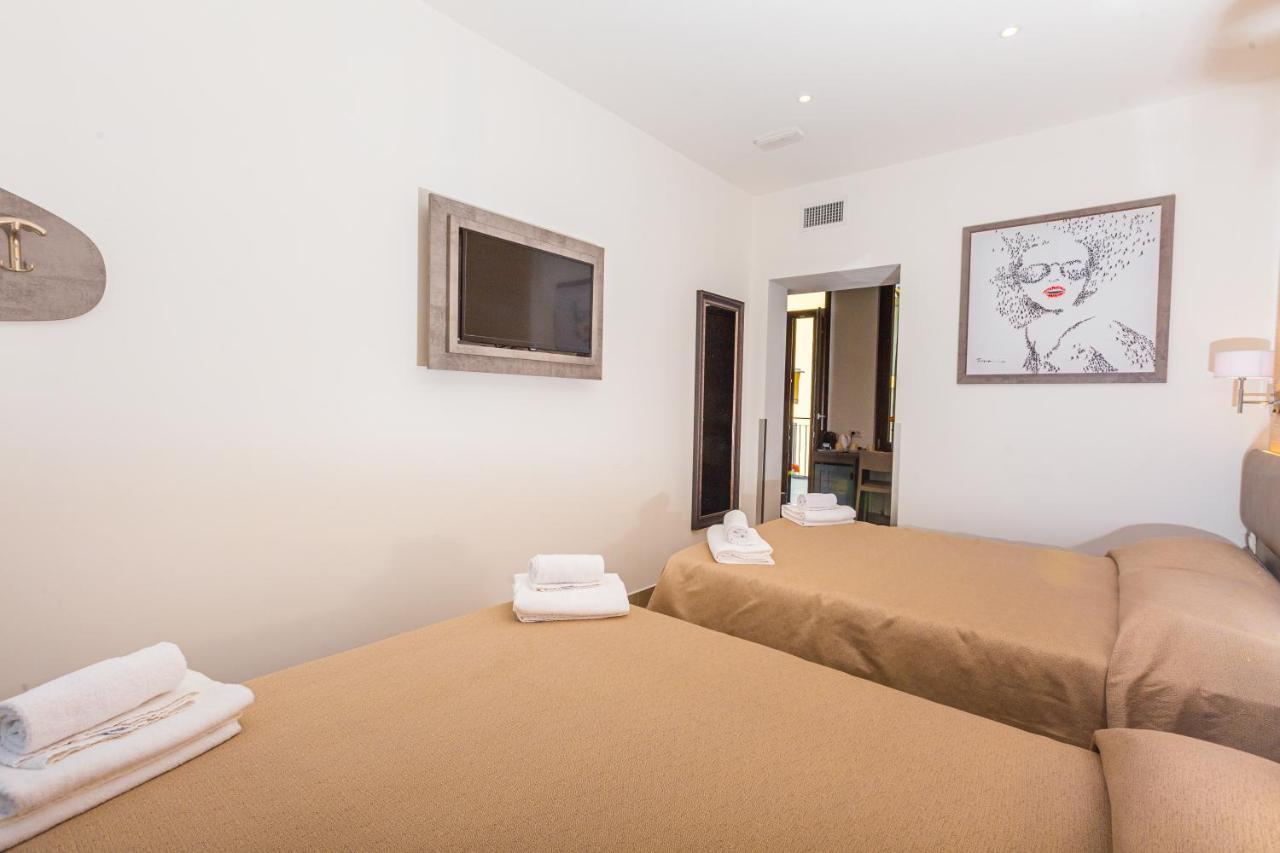 Hotel Repubblica Милано Екстериор снимка